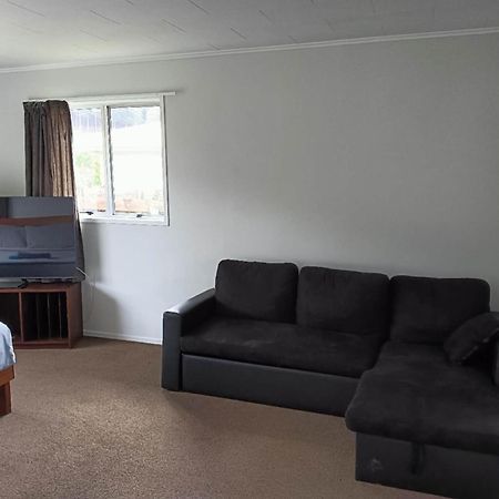 Three-Bedroom House A At 23 Mallard Drive, Selwyn Heights Rotorua Exterior foto